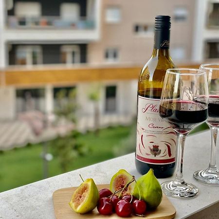 Olive Square Apartment Будва Екстер'єр фото
