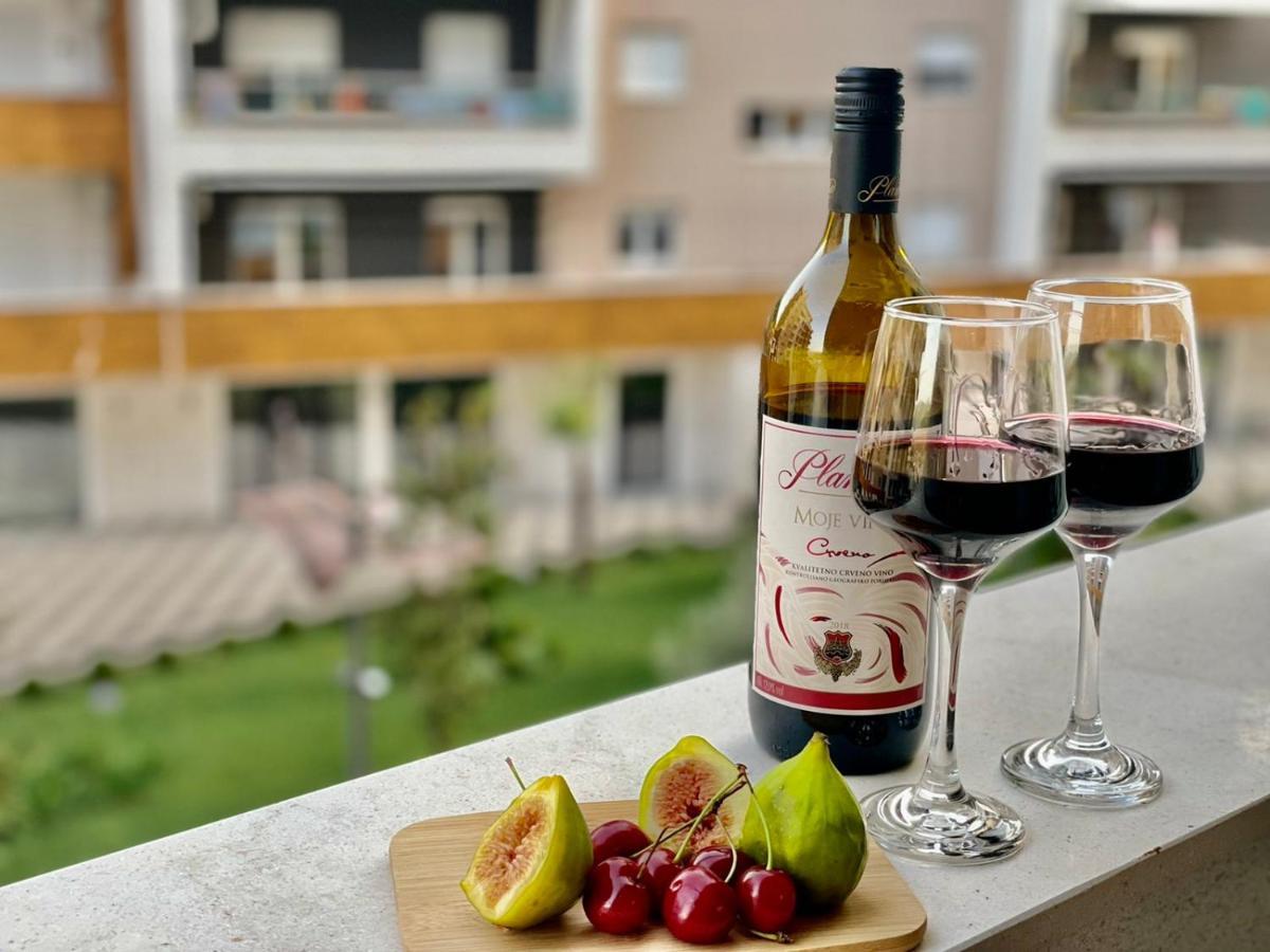 Olive Square Apartment Будва Екстер'єр фото