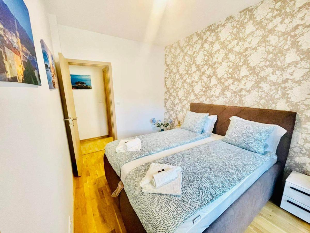 Olive Square Apartment Будва Екстер'єр фото