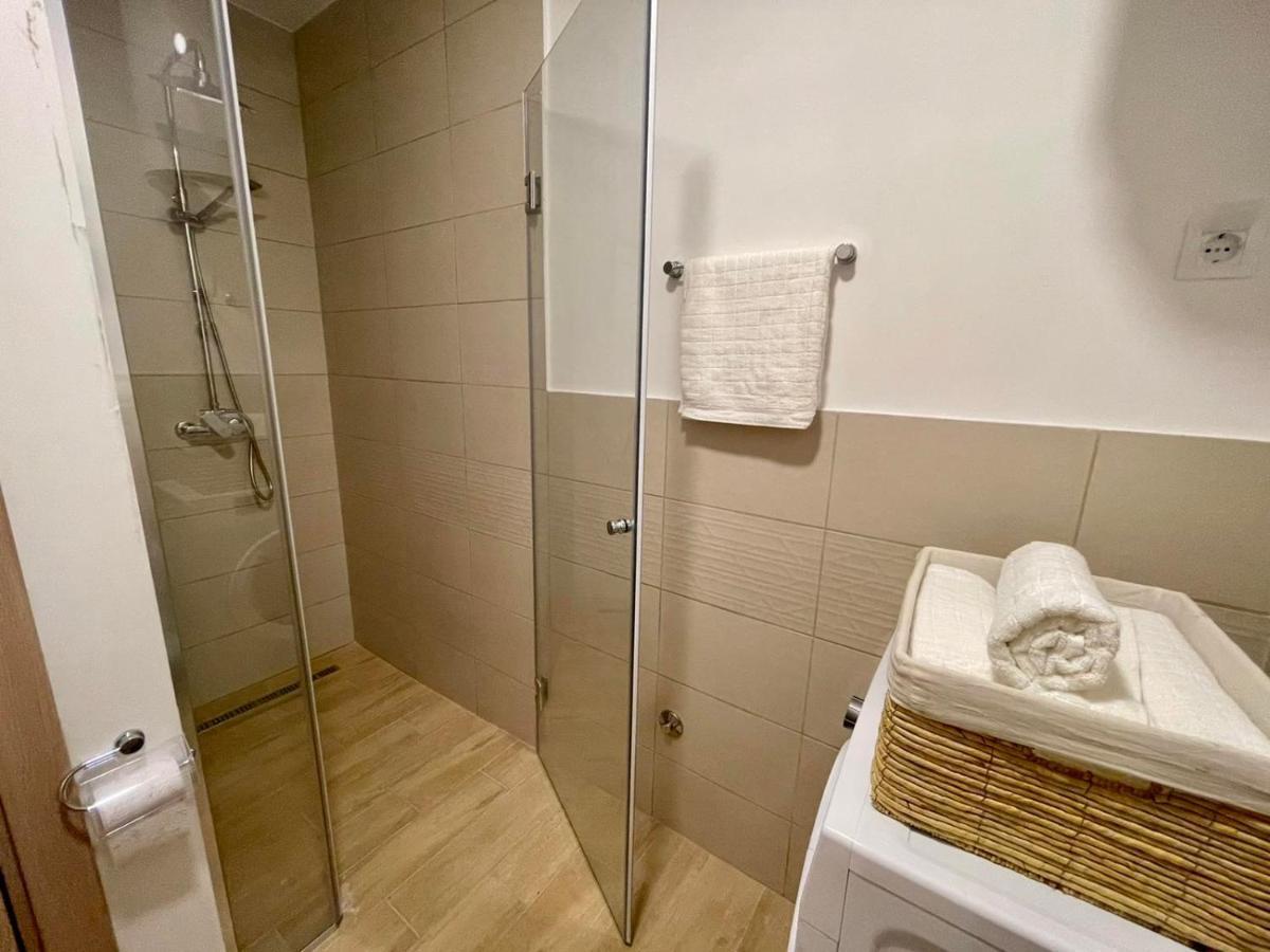 Olive Square Apartment Будва Екстер'єр фото