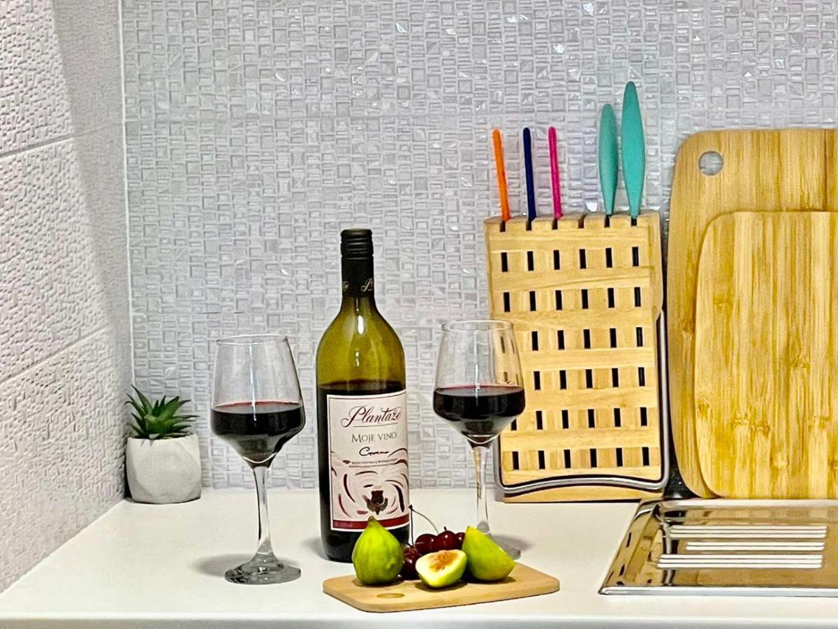 Olive Square Apartment Будва Екстер'єр фото